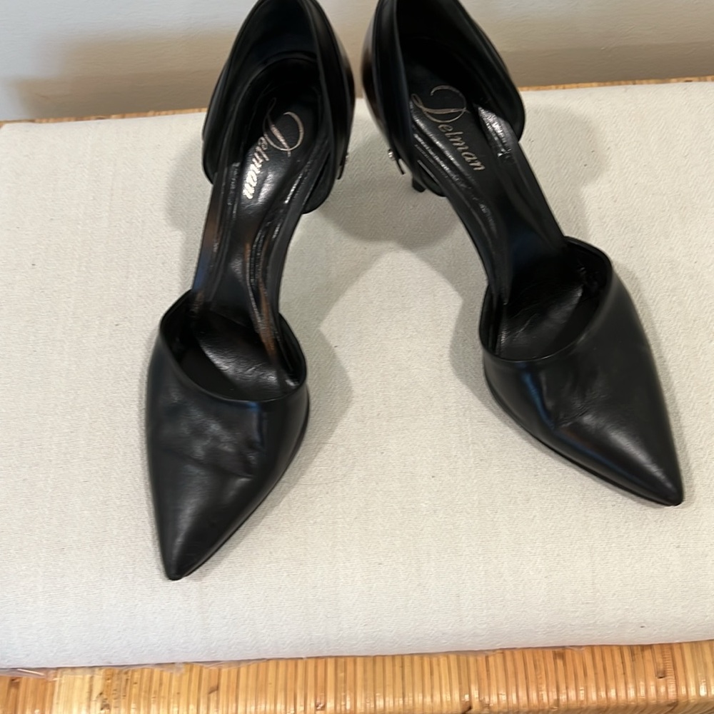 Delman Pump - Picture 5 of 6